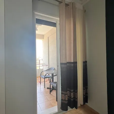 Ledi Seaview Apartament